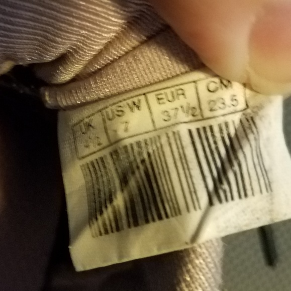 Ladies gray Puma brand running shoes size  7 - Picture 4 of 9